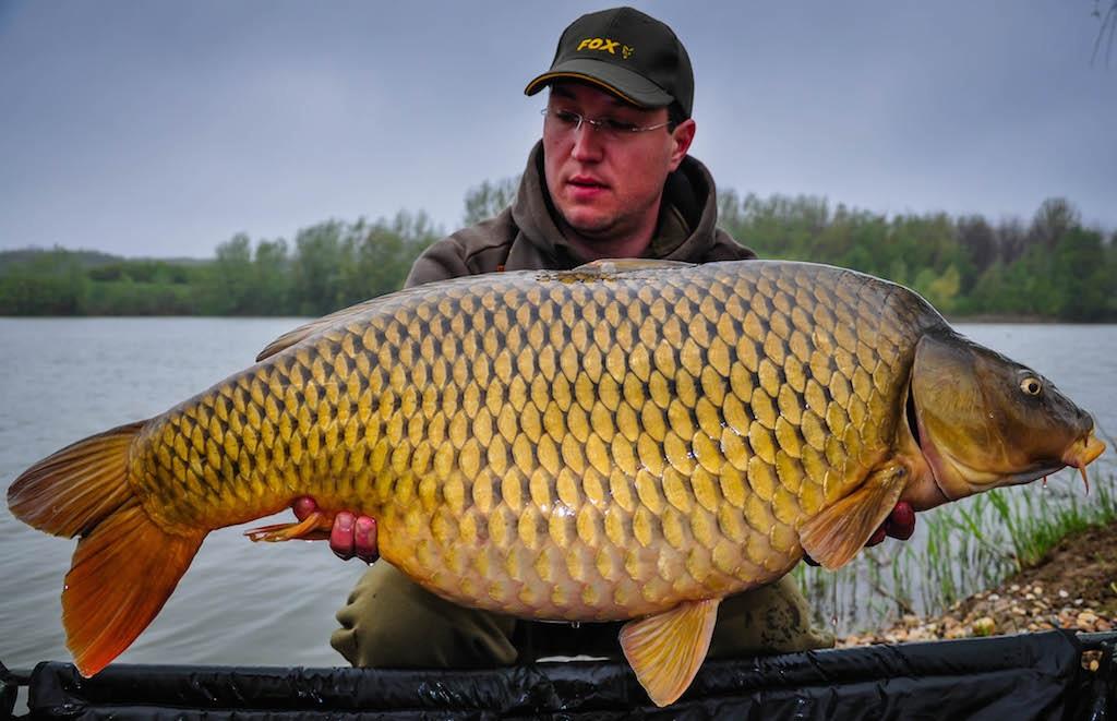 Select Baits premiaza captura de la Varlaam